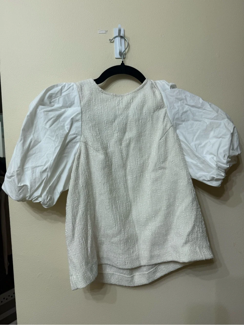 Anthropologie XS Puff Sleeve Knit Top Neutral Boho Preppy Textured Dramatic